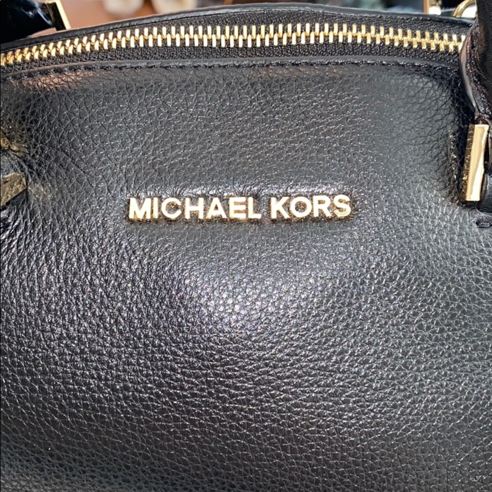 Michael Kors Purse - Picture 2 of 6
